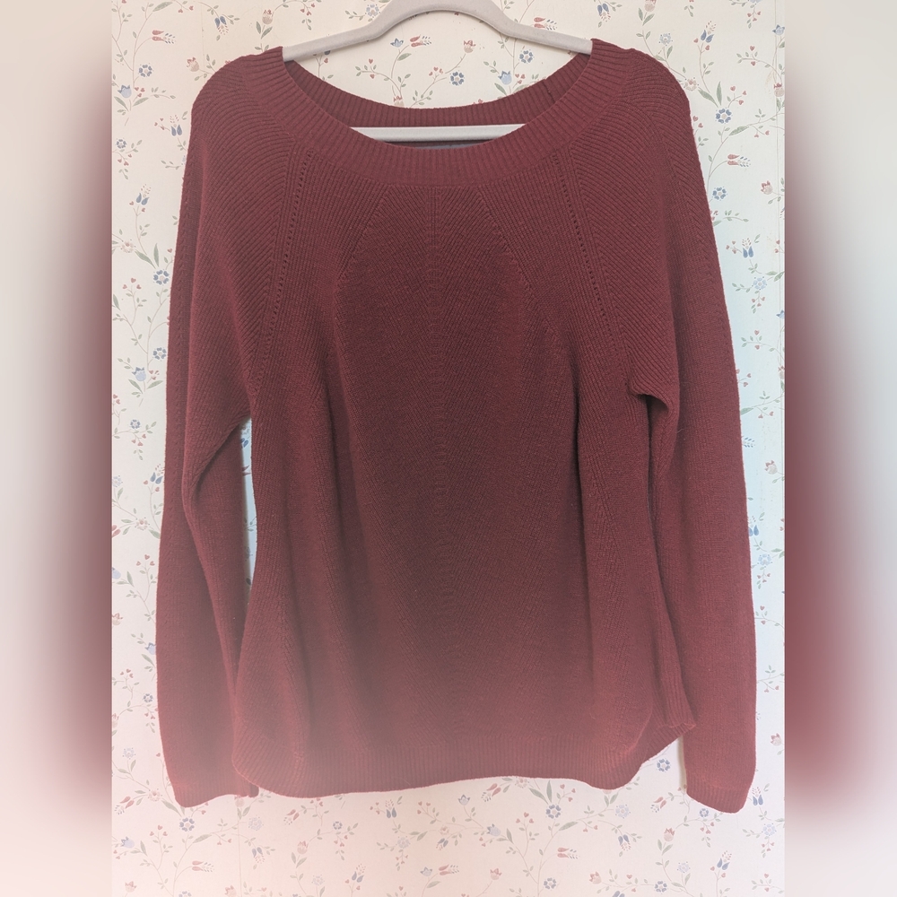Title Nine L Pullover Sweater Burgundy Extra Fine Merino Wool Sports Activewear